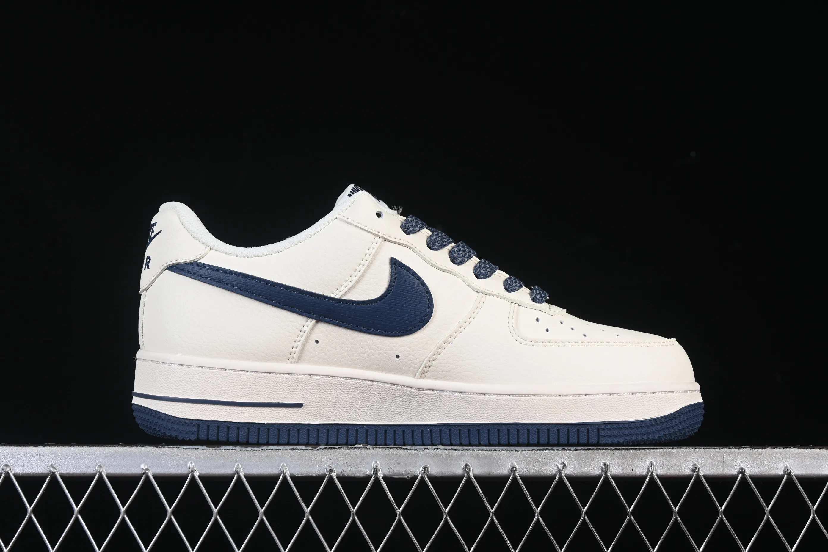 All categories Nk Air Force 1 Air Force series Nk Air Force 1 Low Air Force low-top Nike Air Force 1'07 Low Nike embossed off-white dark blue tree pattern Air Force 1 low-top casual sneakers SM6668-122
